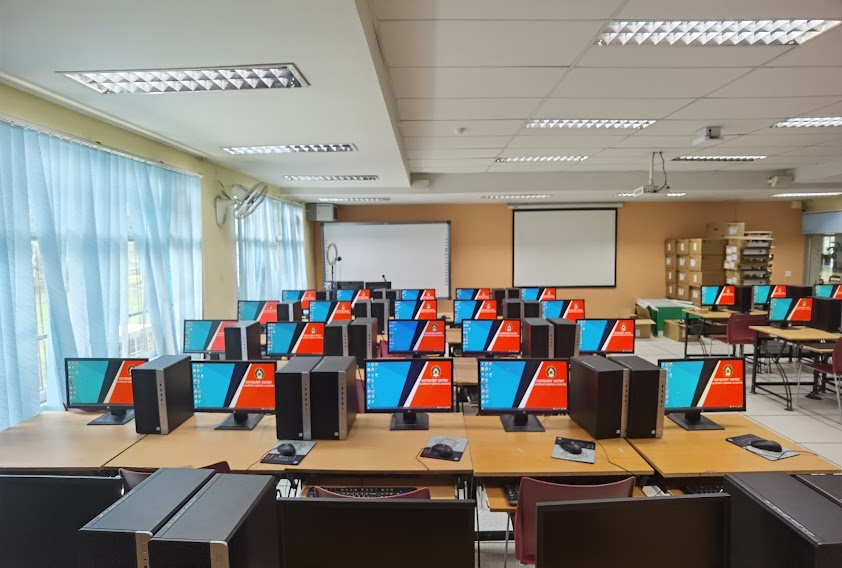 ศูนย์คอมพิวเตอร์และสารสนเทศสนับสนุนครุภัณฑ์คอมพิวเตอร์เพื่อให้บริการฉีดวัคซีนโควิด-19 ศูนย์คอมพิวเตอร์และสารสนเทศสนับสนุนครุภัณฑ์คอมพิวเตอร์เพื่อให้บริการฉีดวัคซีนโควิด-19