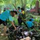 โครงการค่ายอาสาอนุรักษ์ป่าต้นน้ำอุทยานแห่งชาติเขาสก  เป็นการบูรณาการโครงการกับการจัดการเรียนการสอนรายวิชาการจัดการทรัพยากรสิ่งแวดล้อมเพื่อการพัฒนาอย่างยั่งยืน/จริยธรรมสิ่งแวดล้อม/ภูมิศาสตร์กายภาพ/ประวัติศาสตร์ท้องถิ่น