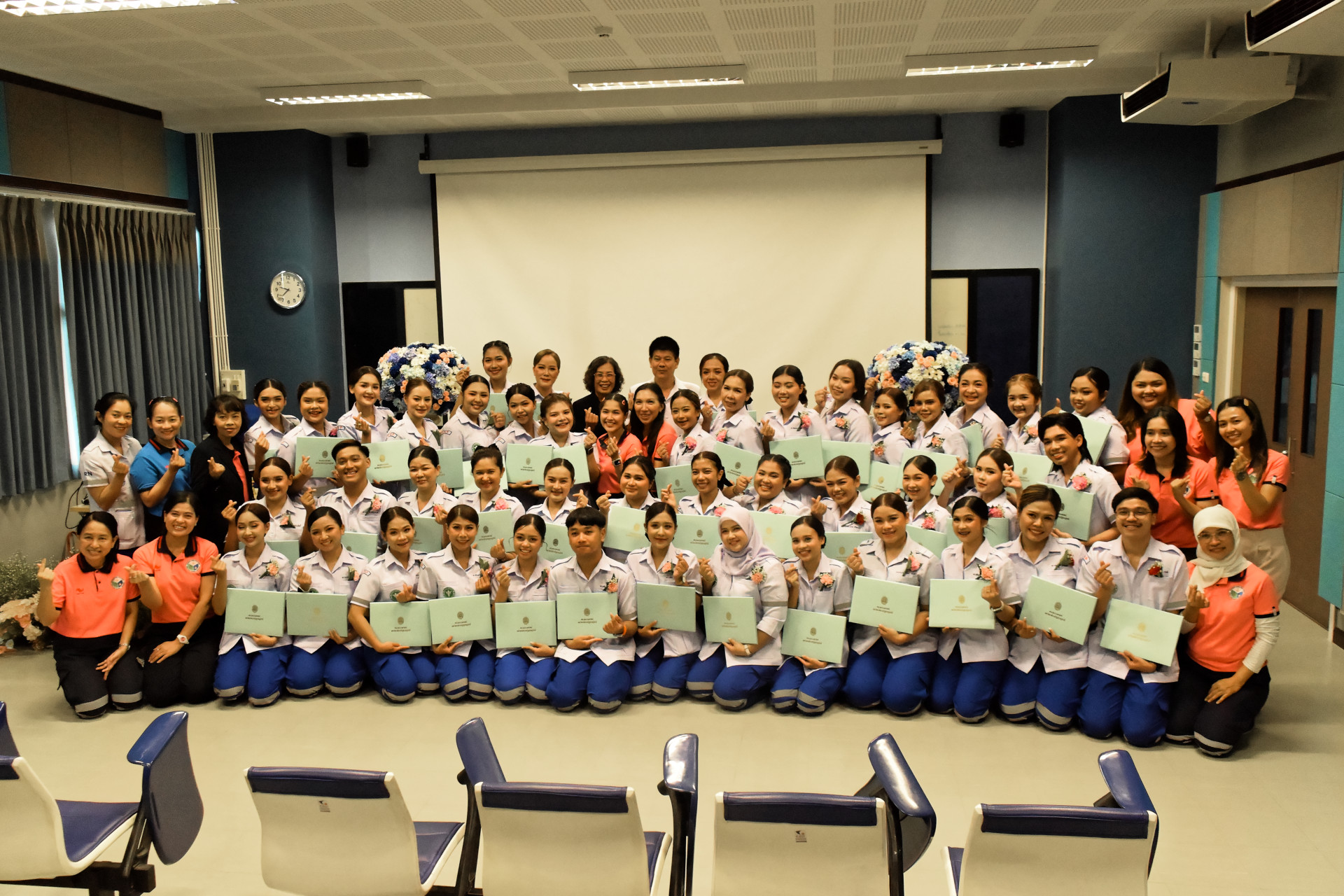 คณะพยาบาลศาสตร์ เปิดการเรียนการสอนซึ่งเปิดโอกาสให้ประชาชนทั่วไปเข้าร่วม โดยจัดกิจกรรมหลักสูตรระยะสั้น/ฝึกอบรมวิชาชีพพยาบาล คณะพยาบาลศาสตร์ เปิดการเรียนการสอนซึ่งเปิดโอกาสให้ประชาชนทั่วไปเข้าร่วม โดยจัดกิจกรรมหลักสูตรระยะสั้น/ฝึกอบรมวิชาชีพพยาบาล