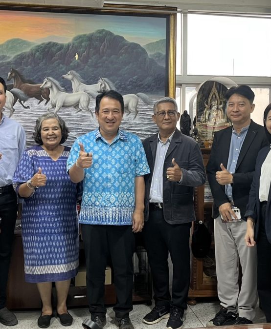 ศูนย์ประสานงาน อพ.สธ.-มรส. ขับเคลื่อนโครงการยกระดับการท่องเที่ยวโดยชุมชนภายใต้ผลไม้อัตลักษณ์ภาคใต้ฯ (เงาะนาสาร) ร่วมหารือนายกเทศมนตรีเมืองนาสาร