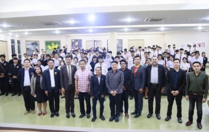 คณะมนุษยศาสตร์และสังคมศาสตร์ มหาวิทยาลัยราชภัฏสุราษฎร์ธานี ได้จัดโครงการ “สัปดาห์วิชาการทางรัฐศาสตร์ ครั้งที่ 2 : อำนาจ : ท้องถิ่น : กับอนาคตประเทศไทย”สัมมนาหัวข้อ “อำนาจท้องถิ่นกับอนาคตประเทศไทย”