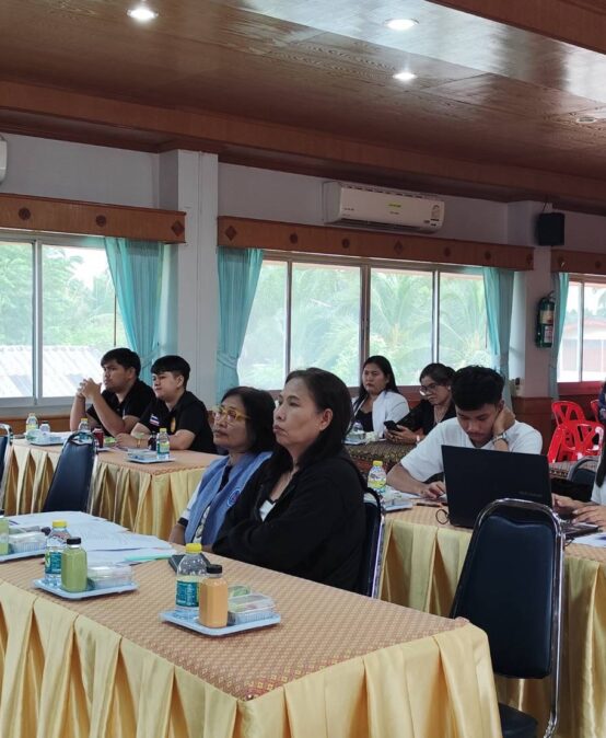 ศูนย์ประสานงานอพ.สธ.-มรส. ร่วมกับอบต.ตะเคียนทอง เสริมสร้างความเข้าใจงานฐานทรัพยากรท้องถิ่น ตั้งเป้าสู่การรับป้ายสนองพระราชดำริ