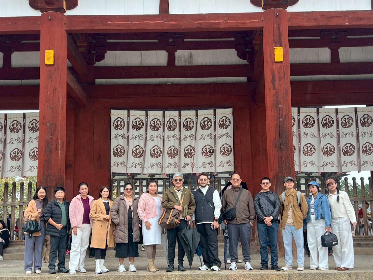 คณะผู้บริหารและบุคลากรสำนักศิลปะและวัฒนธรรม มหาวิทยาลัยราชภัฏสุราษฎร์ธานี ศึกษาด้านศิลปวัฒนธรรมและประวัติศาสตร์ ณ ญี่ปุ่น เสริมสร้างความรู้และความร่วมมือทางวิชาการ คณะผู้บริหารและบุคลากรสำนักศิลปะและวัฒนธรรม มหาวิทยาลัยราชภัฏสุราษฎร์ธานี ศึกษาด้านศิลปวัฒนธรรมและประวัติศาสตร์ ณ ญี่ปุ่น เสริมสร้างความรู้และความร่วมมือทางวิชาการ