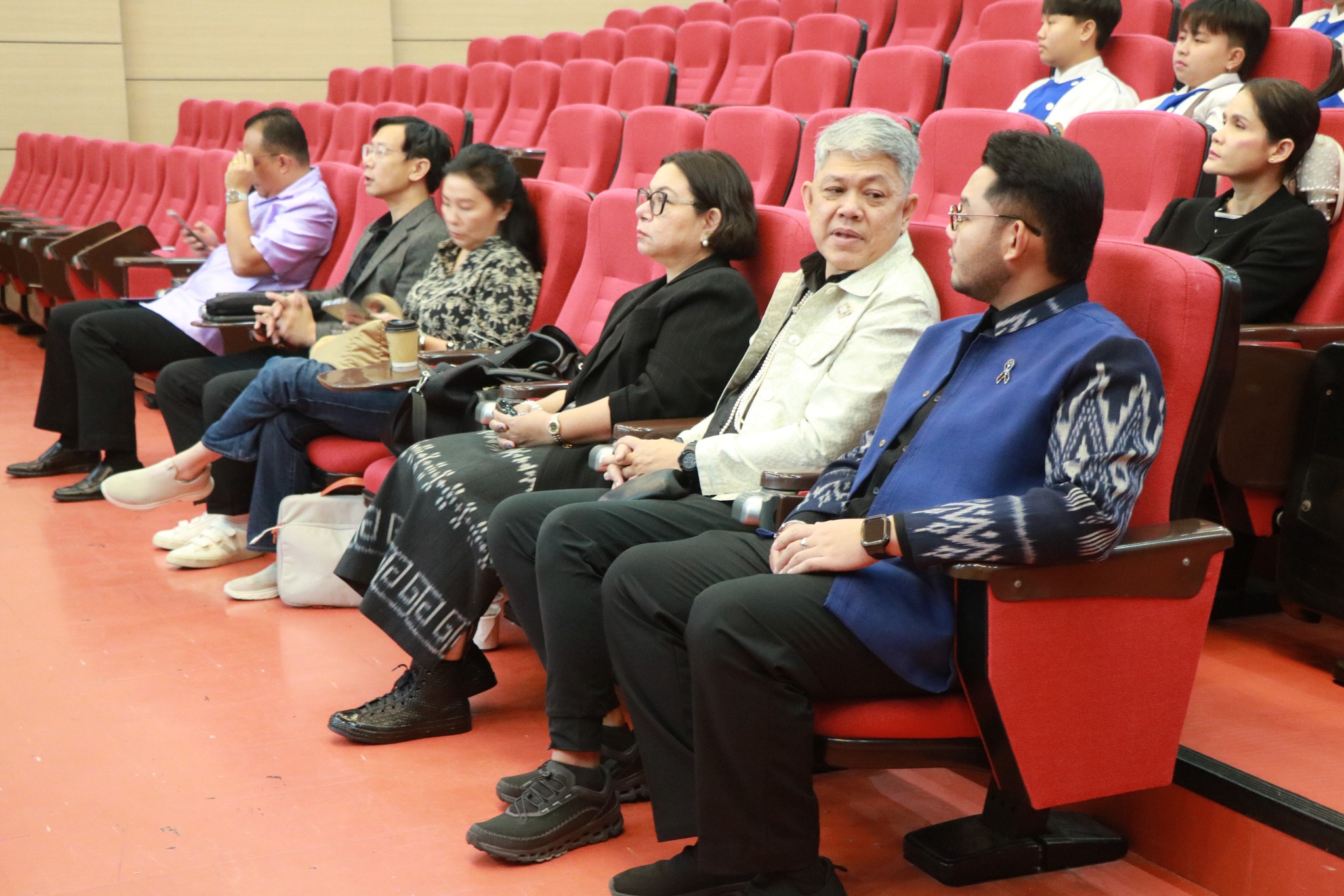 สำนักศิลปะและวัฒนธรรม มรส. จัดกิจกรรม “ยกระดับภูษา ภัตตา ต่อยอดภูมิปัญญาสู่ความยั่งยืน” ผสานวัฒนธรรมจิบชา ชุดไทย และอาหารพื้นถิ่น สู่มาตรฐานสากล สำนักศิลปะและวัฒนธรรม มรส. จัดกิจกรรม “ยกระดับภูษา ภัตตา ต่อยอดภูมิปัญญาสู่ความยั่งยืน” ผสานวัฒนธรรมจิบชา ชุดไทย และอาหารพื้นถิ่น สู่มาตรฐานสากล