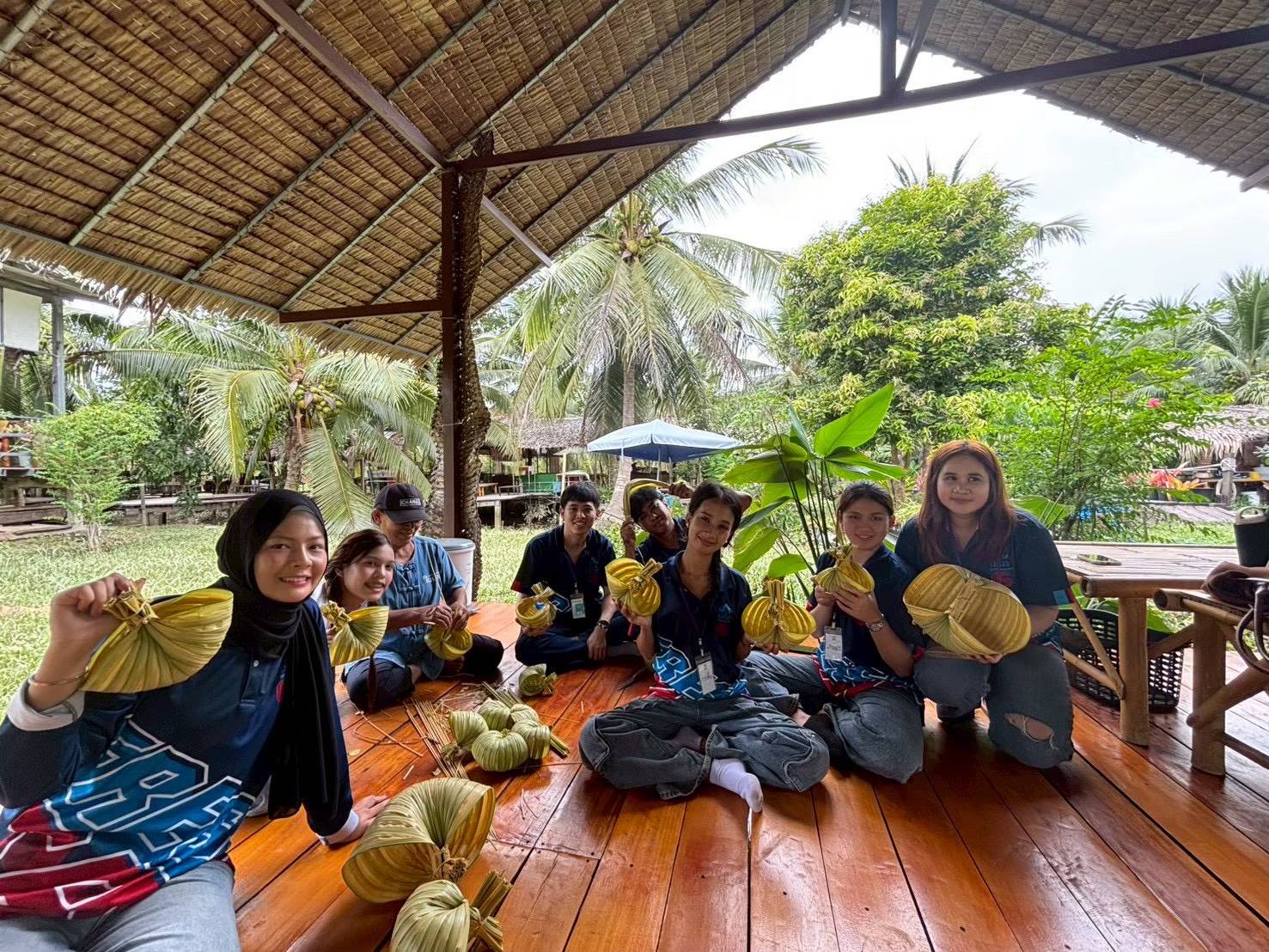 วิทยาลัยนานาชาติการท่องเที่ยว รุกสร้างภาคีเครือข่ายบูรณาการ มุ่งพัฒนาศักยภาพเยาวชนและชุมชนบางใบไม้ สู่เป้าหมายการพัฒนาที่ยั่งยืน (SDGs)