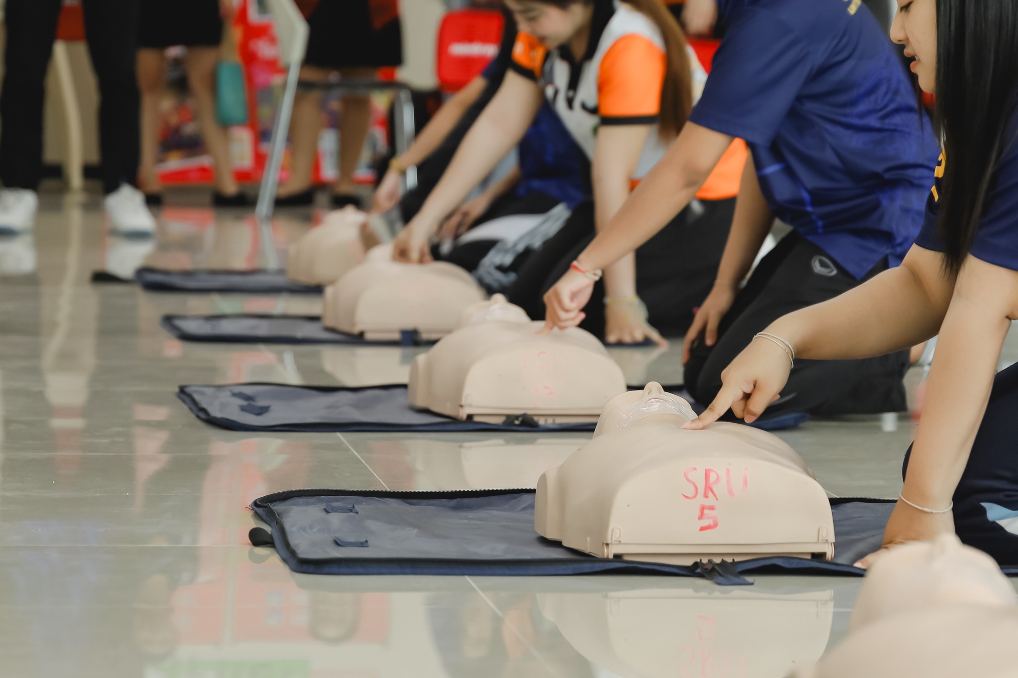 สาขาวิชารัฐศาสตร์ คณะมนุษยศาสตร์และสังคมศาสตร์ มหาวิทยาลัยราชภัฏสุราษฎร์ธานี จัดโครงการ “นักศึกษารัฐศาสตร์พลเมืองเข้มแข็ง เรียนรู้การช่วยชีวิตขั้นพื้นฐาน”
