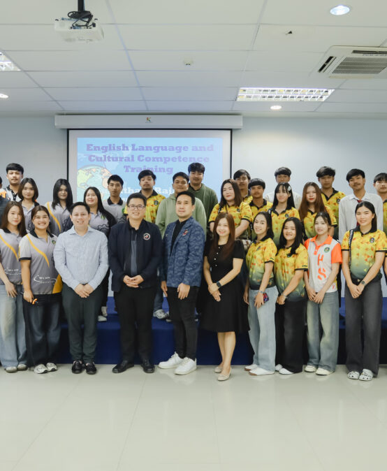 สาขาวิชานวัตกรรมสังคมเพื่อการพัฒนาที่ยั่งยืน มนส.ๆสุราษฎร์ธานี จัดโครงการพัฒนาศักยภาพทางด้านภาษาอังกฤษสำหรับนักศึกษาคณะมนุษยศาสตร์และสังคมศาสตร์ กิจกรรมที่ 3 “โครงการการเรียนรู้ภาษาและวัฒนธรรมอังกฤษ” ให้แก่นักศึกษาชั้นปีที่ 2 และ 3