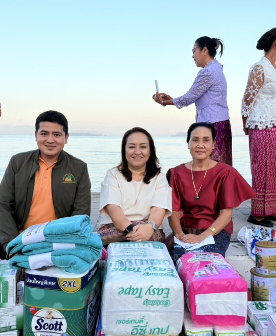 วิทยาลัยสหวิทยาการ เกาะสมุย ร่วมกิจกรรมถนนสายบุญ สร้างสังคมแห่งการแบ่งปัน