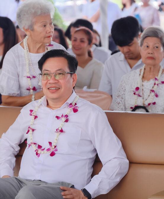 คณะมนุษยศาสตร์และสังคมศาสตร์ มหาวิทยาลัยราชภัฏสุราษฎร์ธานี เข้าร่วมกิจกรรมสืบสานประเพณีไทยเนื่องในเทศกาล สงกรานต์ ประจำปี พ.ศ. 2569