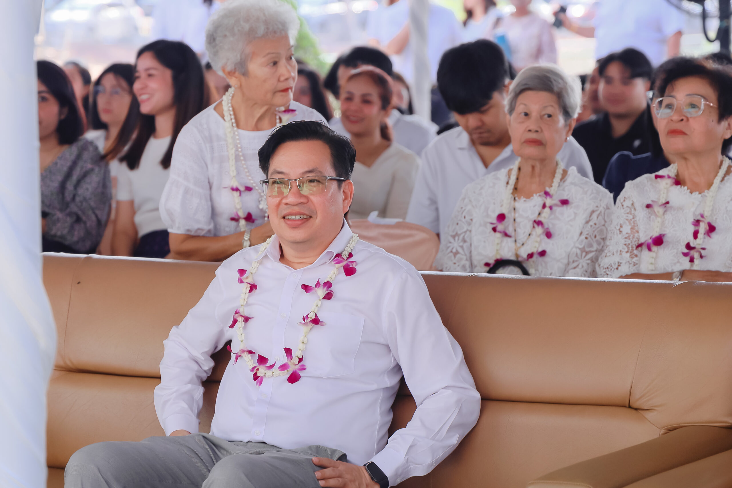 คณะมนุษยศาสตร์และสังคมศาสตร์ มหาวิทยาลัยราชภัฏสุราษฎร์ธานี เข้าร่วมกิจกรรมสืบสานประเพณีไทยเนื่องในเทศกาล สงกรานต์ ประจำปี พ.ศ. 2569
