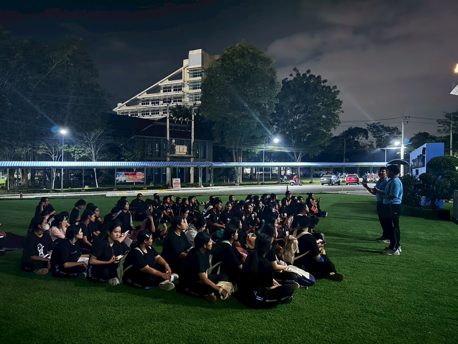 ครุศาสตร์ ราชภัฏสุราษฎร์ธานี นำนักศึกษาครูวิทยาศาสตร์ลงค่ายพัฒนาสมรรถนะ สู่กระบวนการเรียนรู้ตลอดชีวิต