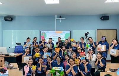 กิจกรรมสร้างสื่อนิทานและวรรณกรรม เสริมสมรรถนะนักศึกษาครูปฐมวัยสู่วิชาชีพอย่างยั่งยืน
