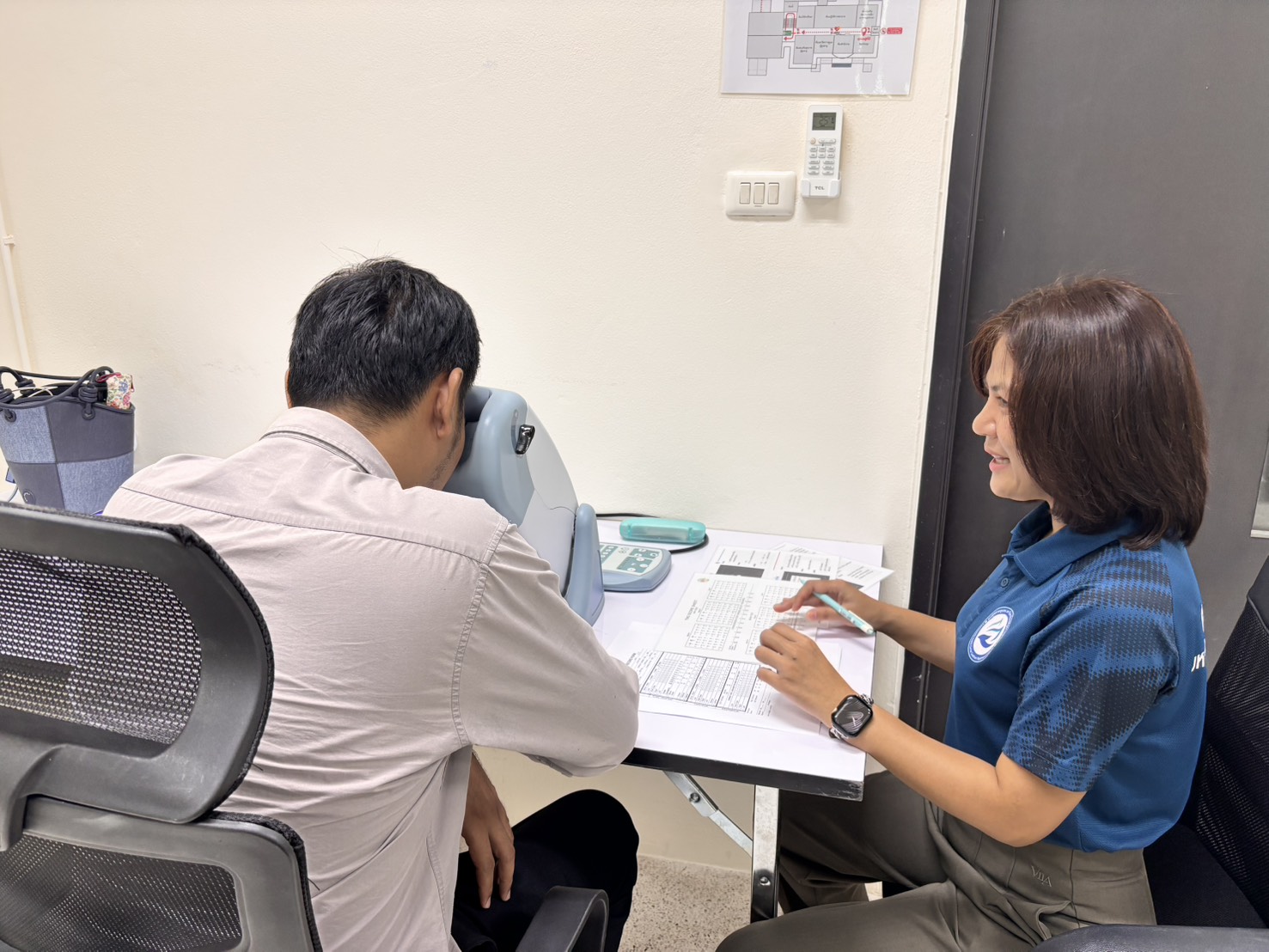โครงการจัดตั้งศูนย์สุขภาพชุมชน มรส. จัดกิจกรรม “SMART HEALTH” ส่งเสริมสุขภาพบุคลากรผู้ปฏิบัติงานกับคอมพิวเตอร์ ลดความเสี่ยงออฟฟิศซินโดรมและปัญหาสายตา โครงการจัดตั้งศูนย์สุขภาพชุมชน มรส. จัดกิจกรรม “SMART HEALTH” ส่งเสริมสุขภาพบุคลากรผู้ปฏิบัติงานกับคอมพิวเตอร์ ลดความเสี่ยงออฟฟิศซินโดรมและปัญหาสายตา