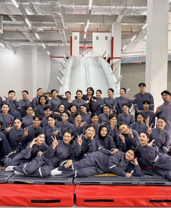 นักศึกษาธุรกิจการบิน ปี 3 ร่วมโครงการ “ติดปีกคนการบิน” ณ AirAsia Academy