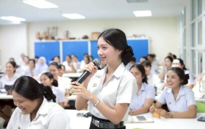 สาขาวิชาเอกภาษาไทย คณะครุศาสตร์ จัดอบรมเสริมทักษะการอ่านตีความ ปั้นนักศึกษาครูภาษาไทยคิดวิเคราะห์อย่างมีวิจารณญาณสู่ห้องเรียนยั่งยืน