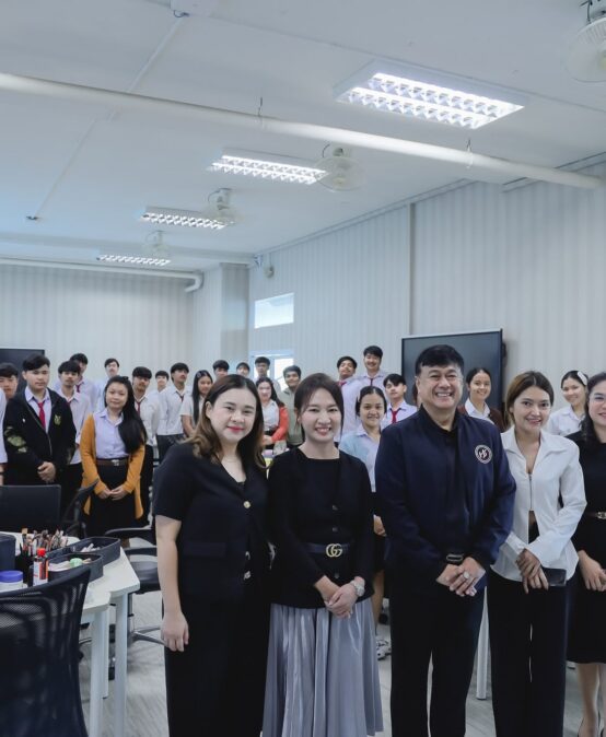 โครงการเตรียมฝึกประสบการณ์วิชาชีพนักศึกษานวัตกรรมสังคมเพื่อการพัฒนาที่ยั่งยืน  “อบรมปฏิบัติการพัฒนาบุคลิกภาพสำหรับนักศึกษาฝึกประสบการณ์วิชาชีพ”  “อบรมปฏิบัติการแต่งหน้าทำผมเพื่อพัฒนาบุคลิกภาพสำหรับนักศึกษาเตรียมฝึกประสบการณ์วิชาชีพ”