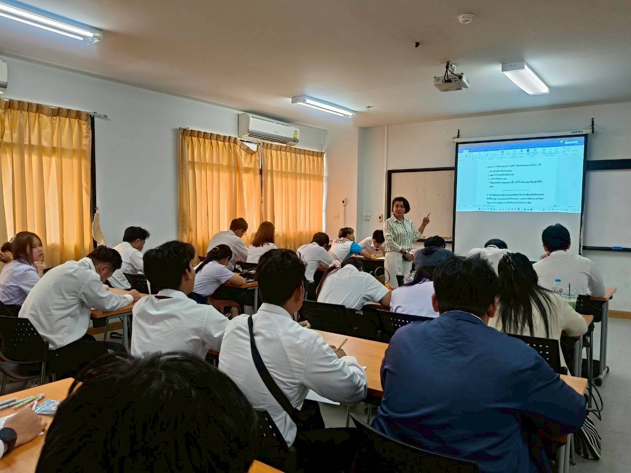 วิทยาลัยสหวิทยาการ เกาะสมุย ต้อนรับอาจารย์พิเศษ เสริมประสบการณ์ตรงจากผู้เชี่ยวชาญสู่ห้องเรียน วิทยาลัยสหวิทยาการ เกาะสมุย ต้อนรับอาจารย์พิเศษ เสริมประสบการณ์ตรงจากผู้เชี่ยวชาญสู่ห้องเรียน