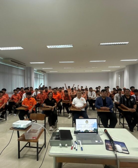 สาขาเทคโนโลยีไฟฟ้าอุตสาหกรรม เจ๋ง! ปั้น 34 นักศึกษาผ่านการทดสอบมาตรฐานฝีมือแรงงานแห่งชาติ การันตีพร้อมทำงานทันทีหลังจบ