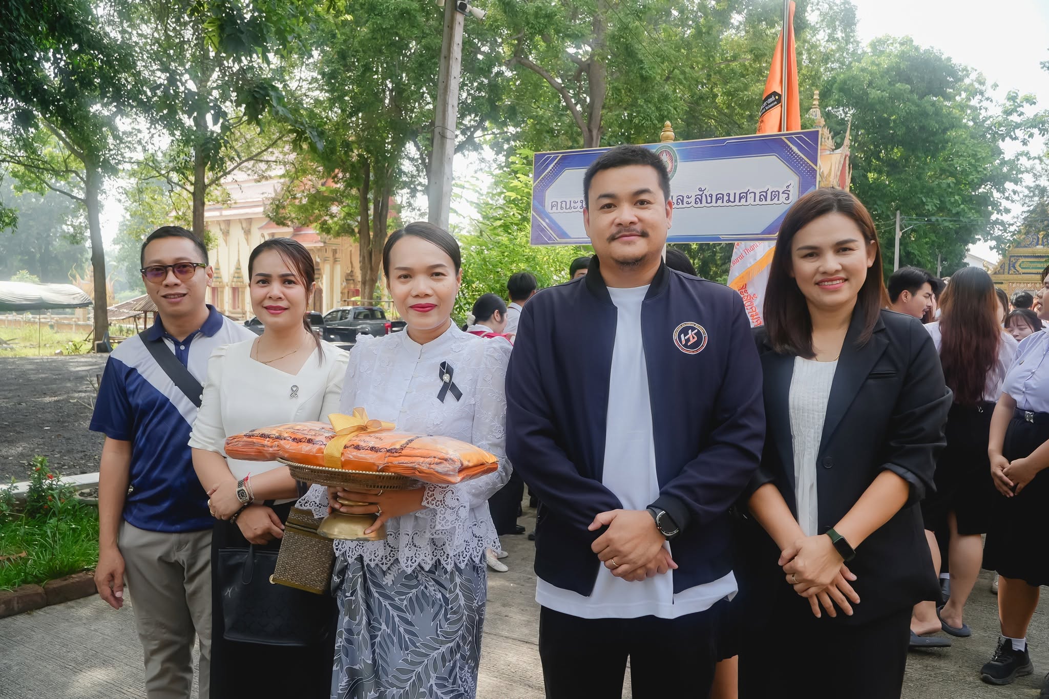 คณะมนุษยศาสตร์และสังคมศาสตร์ มรส. จัดโครงการวันสำคัญทางศาสนาและประเพณีไทย สืบสานประเพณีเข้าพรรษา เสริมสร้างความร่วมมือเพื่อการพัฒนาชุมชนอย่างยั่งยืน คณะมนุษยศาสตร์และสังคมศาสตร์ มรส. จัดโครงการวันสำคัญทางศาสนาและประเพณีไทย สืบสานประเพณีเข้าพรรษา เสริมสร้างความร่วมมือเพื่อการพัฒนาชุมชนอย่างยั่งยืน