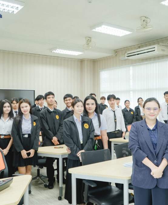 โครงการอบรมปฏิบัติการสร้างนวัตกรรมทางสังคมภายใต้กิจกรรม “SRU Smoke-Free Ambassador : เพื่อนเตือนเพื่อน ลด ละ เลิก บุหรี่” ในรายวิชา GED1004 วิศวกรสังคม