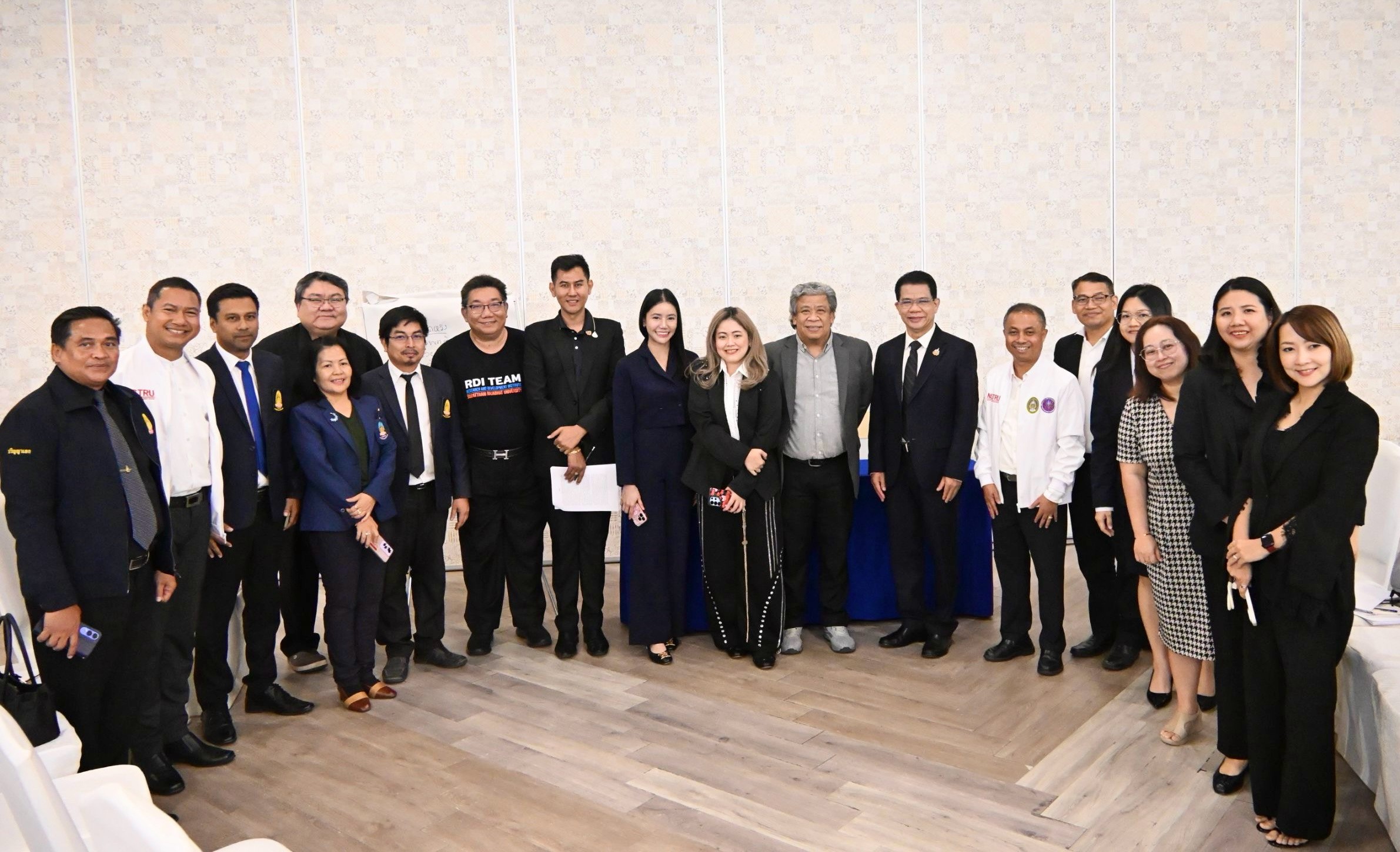 สวพ. ร่วมโครงการพัฒนาศักยภาพและเครือข่ายการวิจัย สนับสนุนการใช้ผลงานวิจัย เพื่อการกำหนดนโยบายสาธารณะ สวพ. ร่วมโครงการพัฒนาศักยภาพและเครือข่ายการวิจัย สนับสนุนการใช้ผลงานวิจัย เพื่อการกำหนดนโยบายสาธารณะ