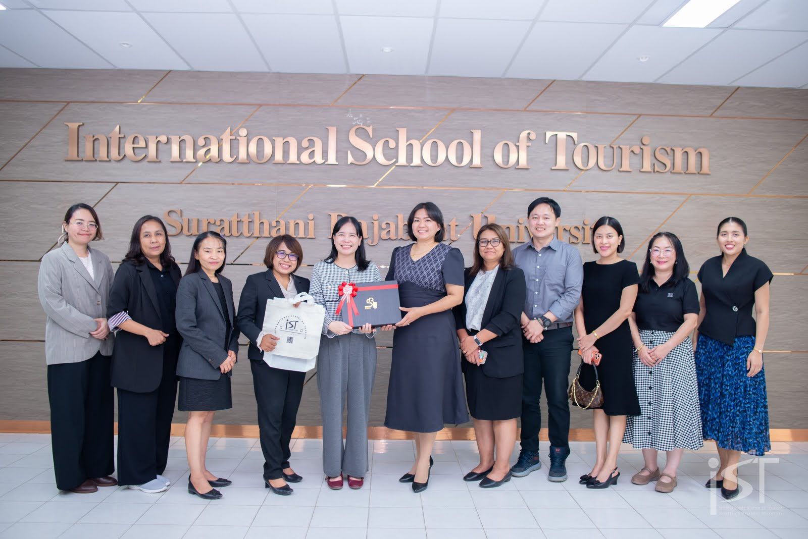 วิทยาลัยนานาชาติการท่องเที่ยว จัดโครงการปฐมนิเทศและพัฒนาศักยภาพอาจารย์ มุ่งยกระดับการสอนแบบ OBE และติดอาวุธระเบียบการศึกษาใหม่ วิทยาลัยนานาชาติการท่องเที่ยว จัดโครงการปฐมนิเทศและพัฒนาศักยภาพอาจารย์ มุ่งยกระดับการสอนแบบ OBE และติดอาวุธระเบียบการศึกษาใหม่