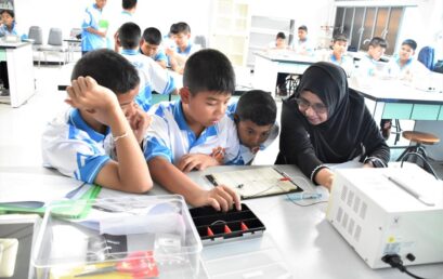 ศูนย์วิทยาศาสตร์ มรส. จับมือ รร.เวียงสระ จัด SMT Workshop ม.1 เสริมทักษะวิทยาศาสตร์ มุ่งสร้างการเรียนรู้ตลอดชีวิต