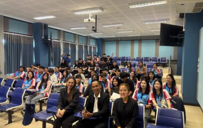 ปูทางสู่นักการเงินรุ่นใหม่! เปิดสวิตช์ทักษะแห่งอนาคต สานสัมพันธ์ “พี่สอนน้อง” เสริมสมรรถนะเฟรชชี่ก้าวสู่ความเป็นเลิศอย่างยั่งยืน