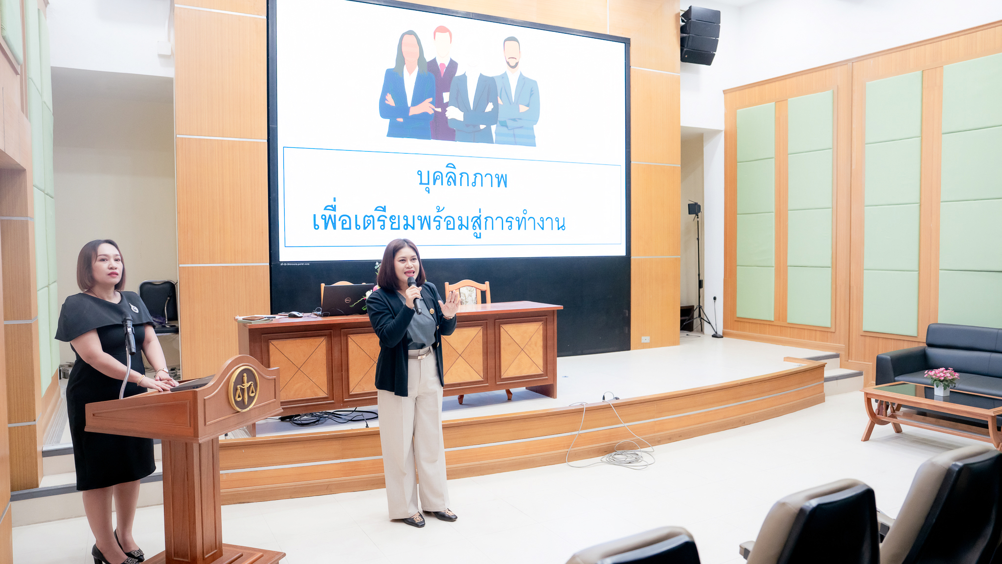 โครงการพัฒนาสมรรถนะนักศึกษาและอัตลักษณ์ SRUNH เพื่อการพัฒนาที่ยั่งยืน โครงการพัฒนาสมรรถนะนักศึกษาและอัตลักษณ์ SRUNH เพื่อการพัฒนาที่ยั่งยืน