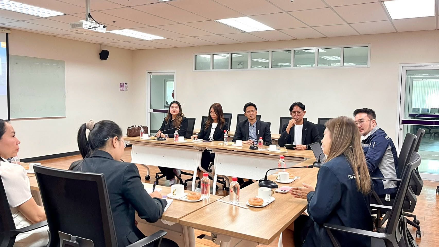 โลจิสติกส์ มรส. ผนึกกำลัง ม.เซาธ์อีสท์บางกอก ยกระดับการศึกษา มุ่งตั้ง “ศูนย์ความเป็นเลิศฯ” สู่หลักสูตรนานาชาติ โลจิสติกส์ มรส. ผนึกกำลัง ม.เซาธ์อีสท์บางกอก ยกระดับการศึกษา มุ่งตั้ง “ศูนย์ความเป็นเลิศฯ” สู่หลักสูตรนานาชาติ