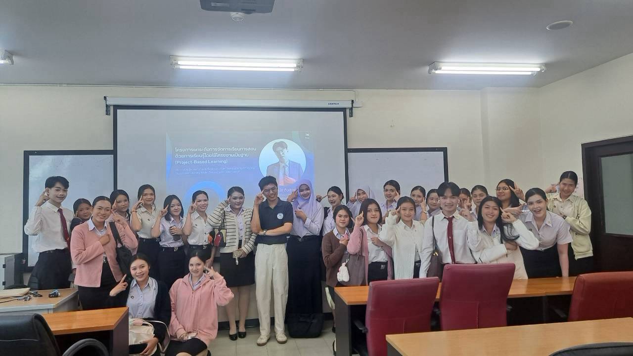 ม.ราชภัฏสุราษฎร์ธานี เปิดเส้นทางเรียนรู้ความยั่งยืน นักศึกษาธุรกิจการบินสร้างสื่อวิดีโอโปรโมต SRU Sustainability ม.ราชภัฏสุราษฎร์ธานี เปิดเส้นทางเรียนรู้ความยั่งยืน นักศึกษาธุรกิจการบินสร้างสื่อวิดีโอโปรโมต SRU Sustainability