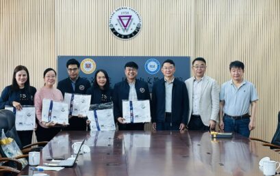 คณะมนุษยศาสตร์และสังคมศาสตร์ มหาวิทยาลัยราชภัฏสุราษฎร์ธานี -พบปะและแลกเปลี่ยนแนวทางความร่วมมือทางวิชาการ การรับนักศึกษาต่างชาติ และทิศทางการศึกษาของจีนสู่ความทันสมัย China’s Education Modernisation 2035