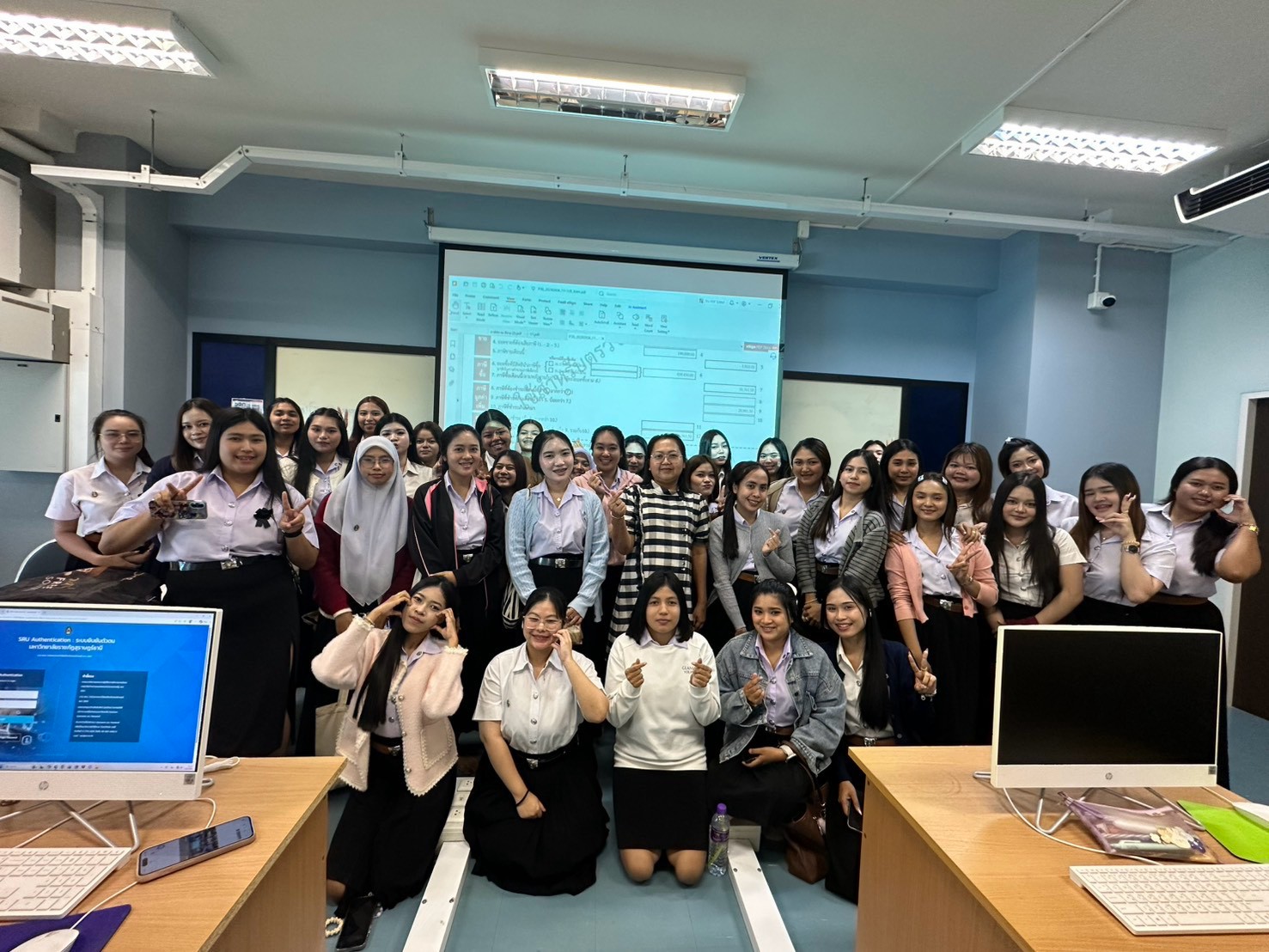 ยกระดับนักบัญชีรุ่นใหม่สู่อนาคต! อัพสกิลดิจิทัลและ AI เติมศักยภาพว่าที่บัณฑิตบัญชี พร้อมลุยตลาดแรงงานยุคใหม่ ยกระดับนักบัญชีรุ่นใหม่สู่อนาคต! อัพสกิลดิจิทัลและ AI เติมศักยภาพว่าที่บัณฑิตบัญชี พร้อมลุยตลาดแรงงานยุคใหม่