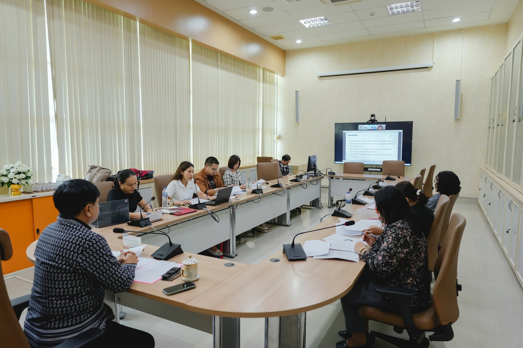 คณะมนุษยศาสตร์และสังคมศาสตร์ ม.ราชภัฏสุราษฎร์ธานี จัดอบรมเชิงปฏิบัติการพัฒนาหลักสูตรและการจัดการศึกษา หลักสูตรศิลปศาสตรบัณฑิต สาขาวิชาภาษาไทย คณะมนุษยศาสตร์และสังคมศาสตร์ ม.ราชภัฏสุราษฎร์ธานี จัดอบรมเชิงปฏิบัติการพัฒนาหลักสูตรและการจัดการศึกษา หลักสูตรศิลปศาสตรบัณฑิต สาขาวิชาภาษาไทย