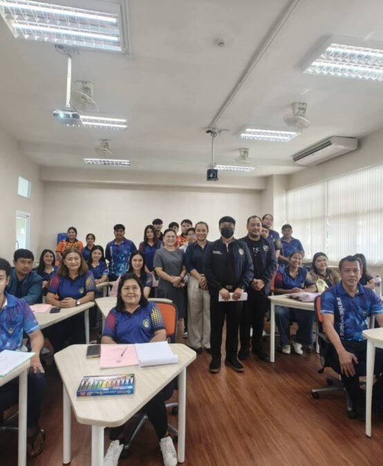 คณะมนุษยศาสตร์และสังคมศาสตร์ ม.ราชภัฏสุราษฎร์ธานี จัดปฐมนิเทศนักศึกษาสาขาวิชาการพัฒนาชุมชน ภาค กศ.บท. เตรียมความพร้อมสู่การฝึกประสบการณ์วิชาชีพในชุมชน